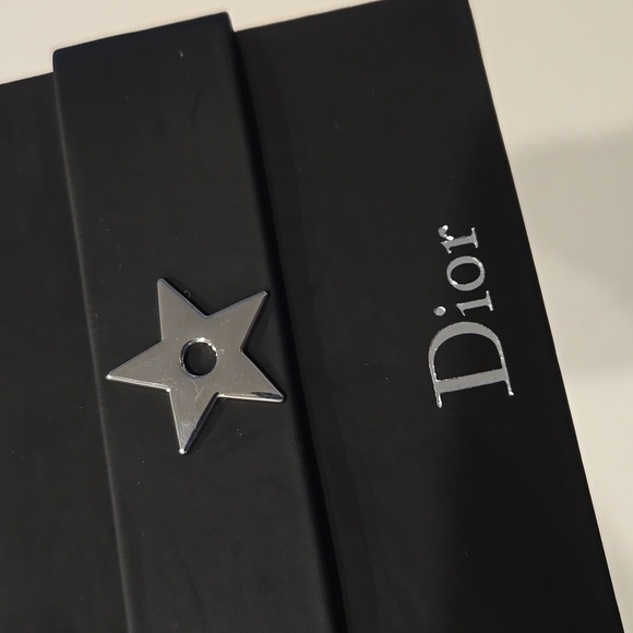 New in box Authentic DIOR Mirror Vip black Mirror w/ case pouch 3x3 In - Picture 6 of 6